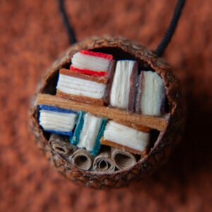 Alternative view of Knjižnica u ljuski oraha ili žirevoj kapici