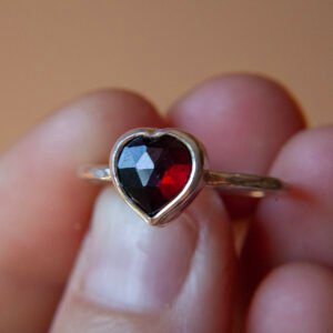 Alternative view of Granat - Prsten