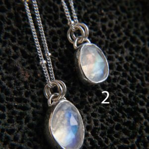 Alternative view of Mjesečev kamen - Ogrlica