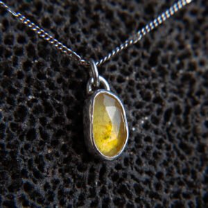 Alternative view of Žuti safir - Ogrlica